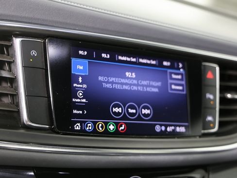 Certified 2022 Buick Enclave Essence image 17