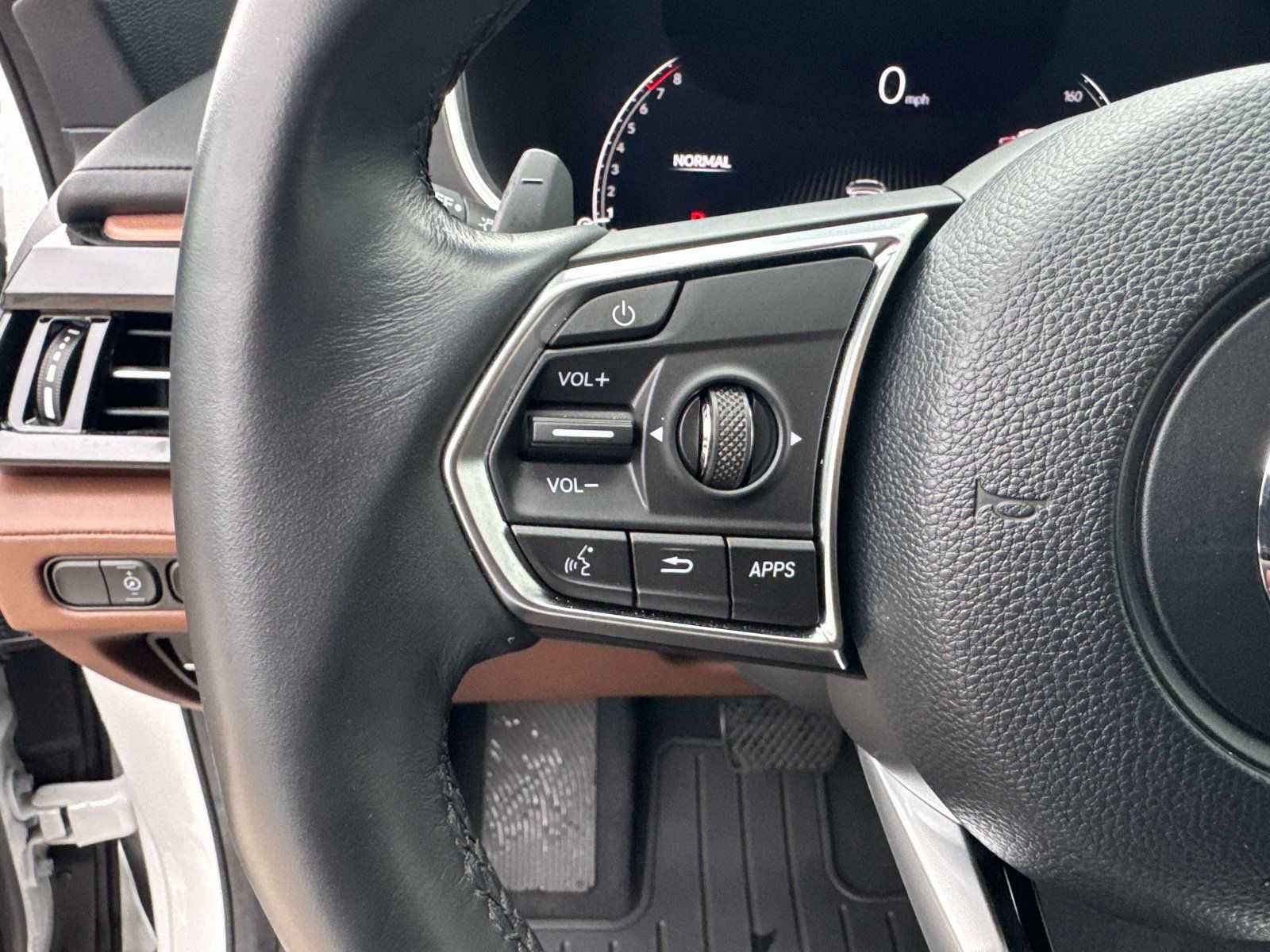 Used 2023 Acura MDX w/ Technology Package FWD image 32