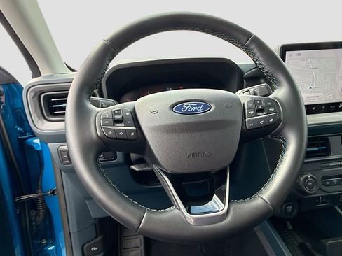 Used 2025 Ford Maverick Lobo AWD/4WD image 17