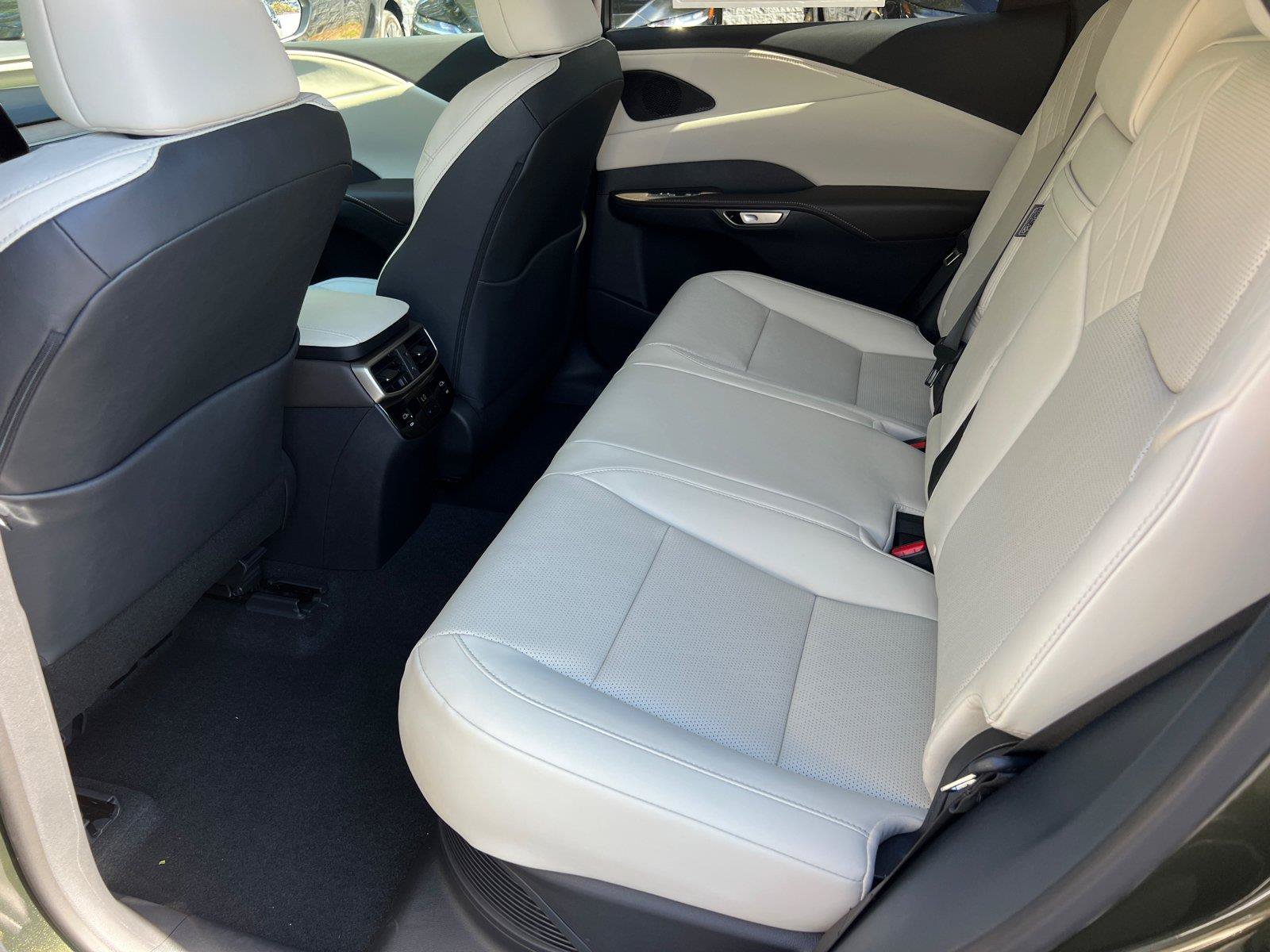 New 2026 Lexus RX 350h AWD/4WD image 14
