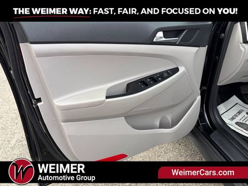 Used 2019 Hyundai Tucson Value AWD/4WD image 25