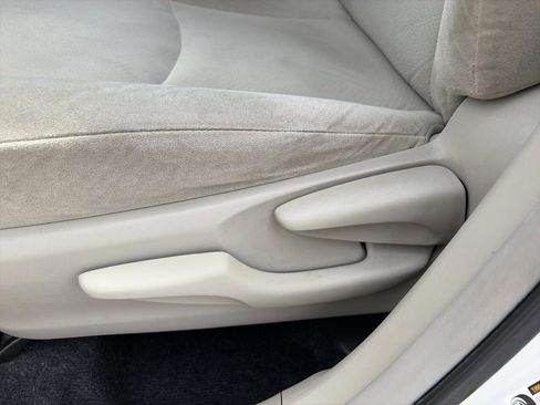 Used 2012 Toyota Prius Two image 14