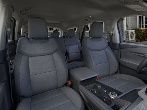 New 2026 Ford Explorer Active image 10