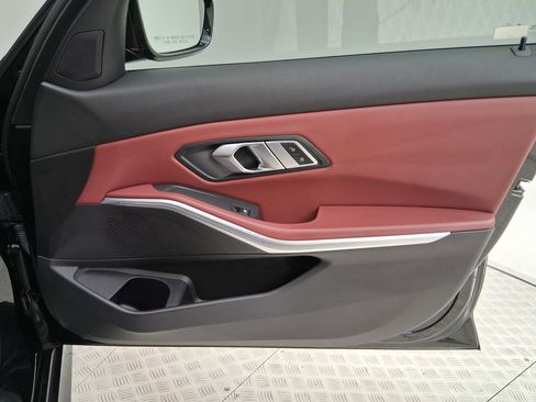 Used 2023 BMW 330i xDrive Sedan w/ M Sport Package image 30