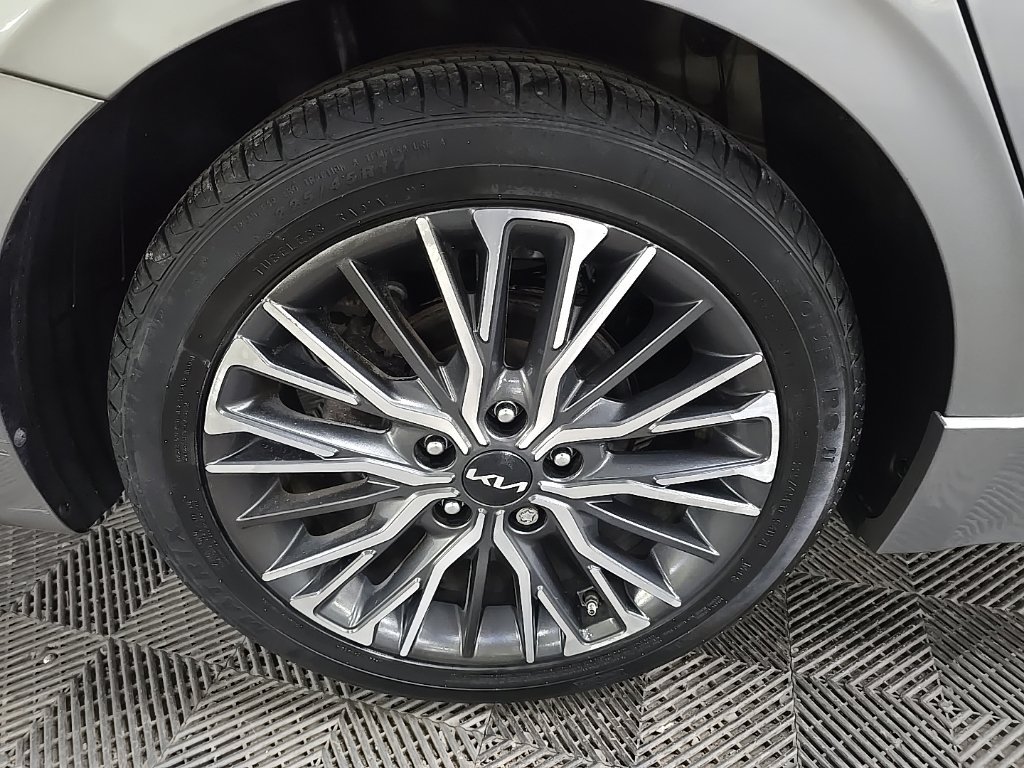 Used 2022 Kia Forte GT-Line FWD image 13