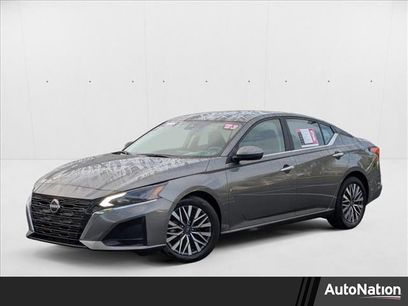Used 2023 Nissan Altima 2.5 SV