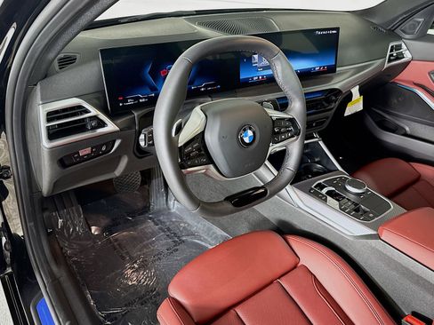 Used 2025 BMW 330i Sedan w/ Convenience Package image 9