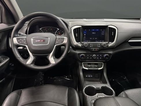 Used 2024 GMC Terrain SLT w/ Infotainment Package II image 5
