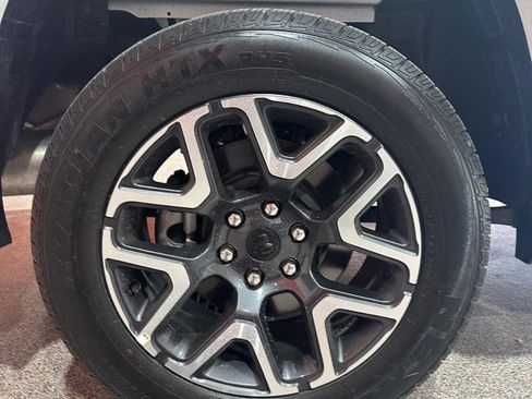 Used 2026 RAM 1500 Laramie AWD/4WD image 16