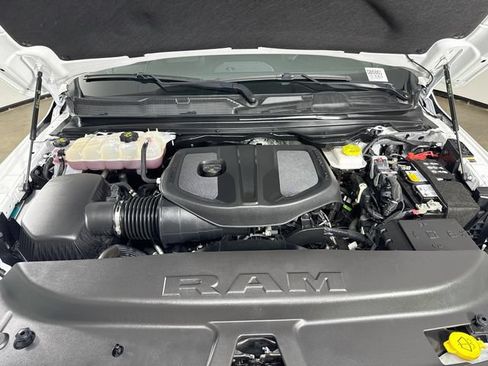 Used 2025 RAM 1500 Big Horn AWD/4WD image 28