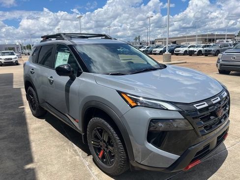 New 2026 Nissan Rogue SV w/ Rock Creek Premium Package AWD/4WD image 4