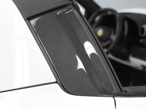 Used 2022 Ferrari F8 Tributo RWD image 39