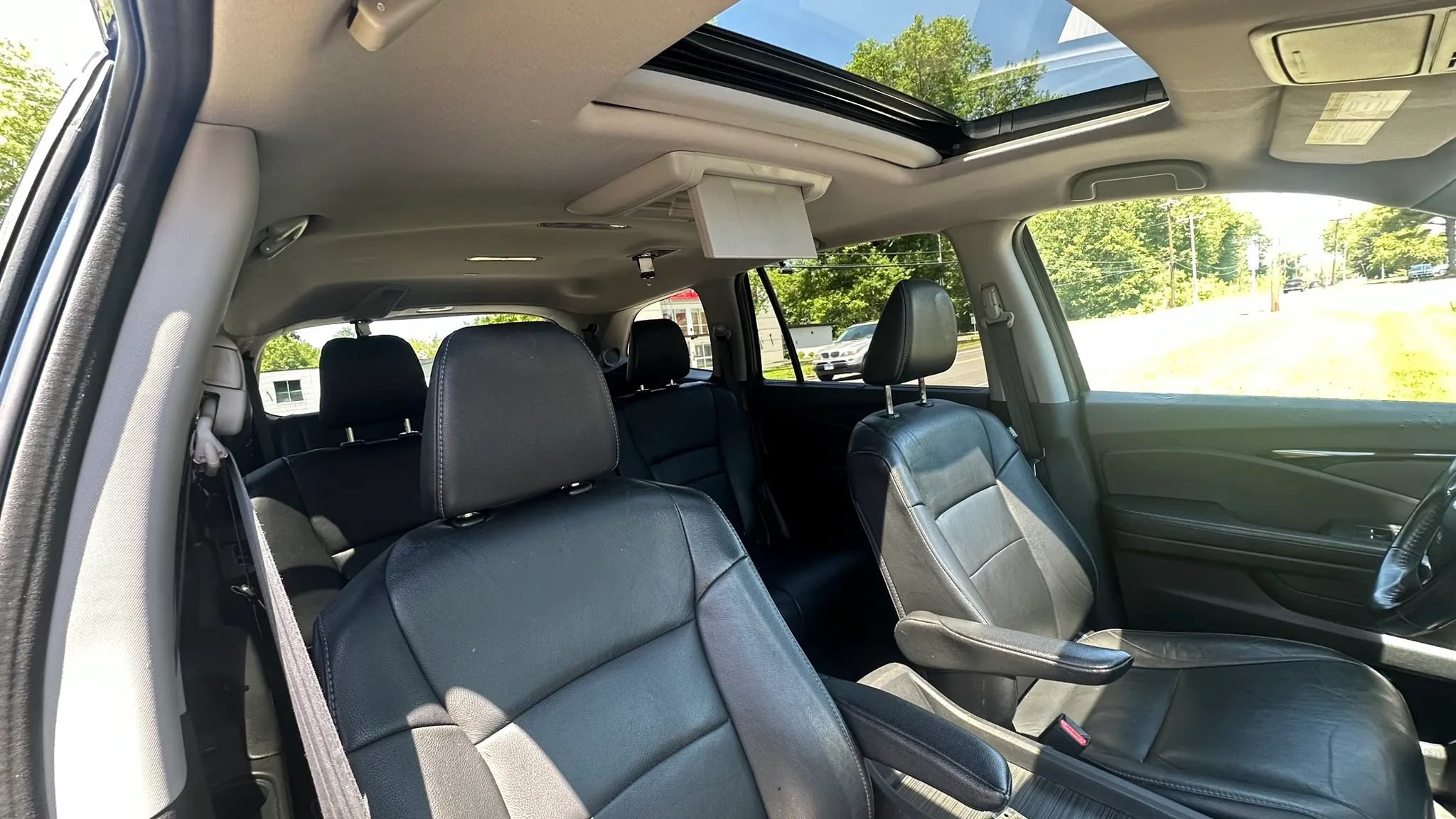 Used 2016 Honda Pilot Touring image 38