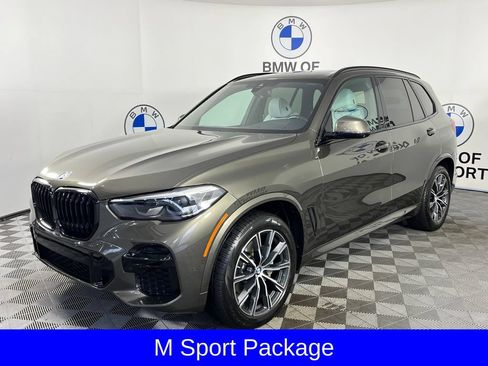 Used 2023 BMW X5 xDrive40i w/ M Sport Package AWD/4WD image 3