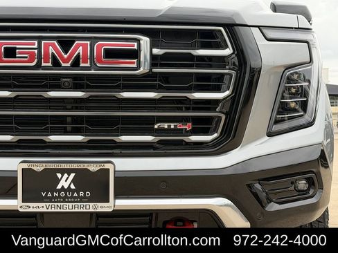New 2026 GMC Yukon AT4 w/ AT4 Premium Package AWD/4WD image 8