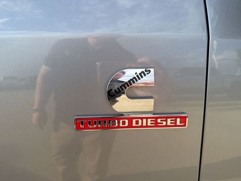 Used 2024 RAM 2500 Laramie AWD/4WD image 10