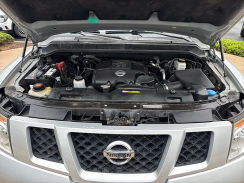 Used 2011 Nissan Armada SV RWD image 17