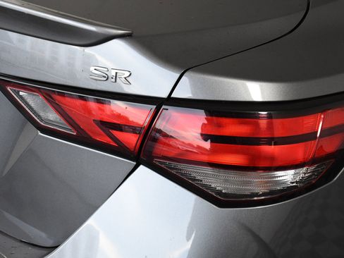 Used 2020 Nissan Sentra SR image 31