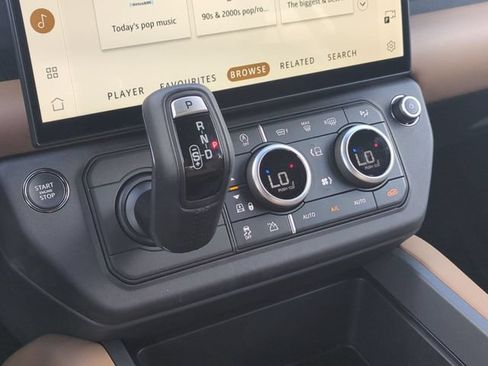 New 2026 Land Rover Defender 130 S AWD/4WD image 9