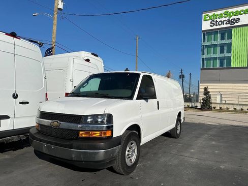 Used 2021 Chevrolet Express 2500 w/ Driver Convenience Package image 30