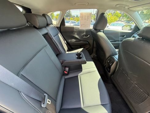 Certified 2025 Hyundai Kona Limited FWD image 16