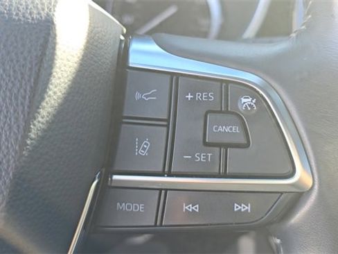 Used 2021 Toyota Highlander XSE image 25