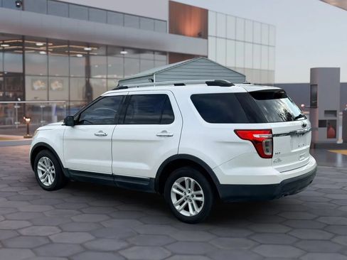 Used 2013 Ford Explorer XLT FWD image 6