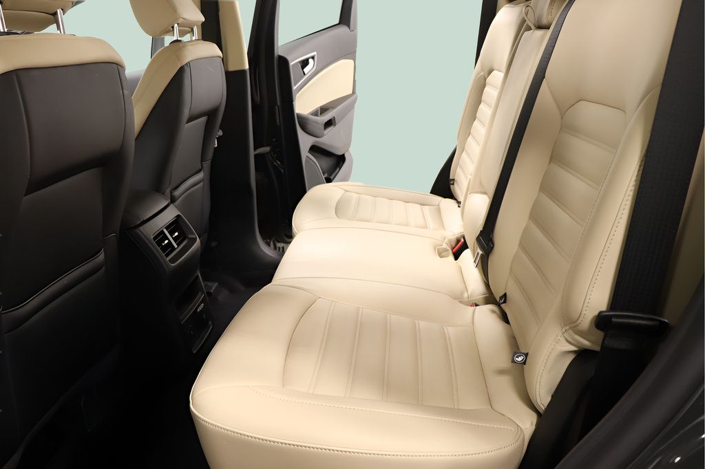 Used 2024 Ford Edge SEL w/ Convenience Package AWD/4WD image 26