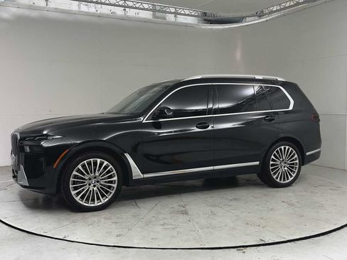 Used 2023 BMW X7 xDrive40i w/ Premium Package AWD/4WD image 4