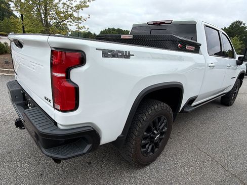Used 2025 Chevrolet Silverado 2500 LTZ w/ Trail Boss Package AWD/4WD image 8