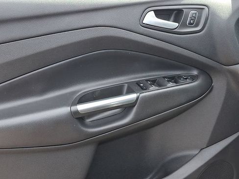 Used 2017 Ford Escape SE w/ SE Sport Appearance Package AWD/4WD image 21
