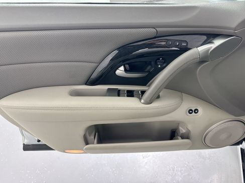 Used 2010 Acura RL AWD/4WD image 25