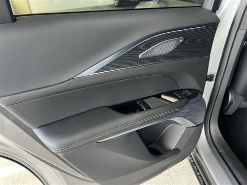 New 2026 Cadillac Lyriq V image 27