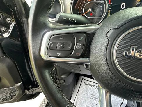 Used 2021 Jeep Wrangler Unlimited Sahara AWD/4WD image 18