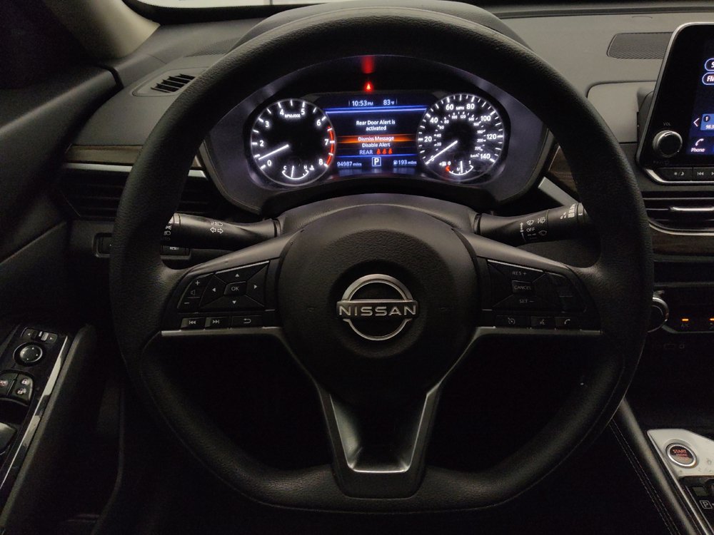 Used 2023 Nissan Altima 2.5 SV FWD image 22