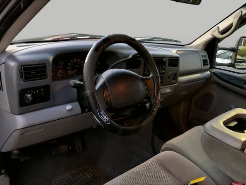 Used 2001 Ford F250 XLT AWD/4WD image 16