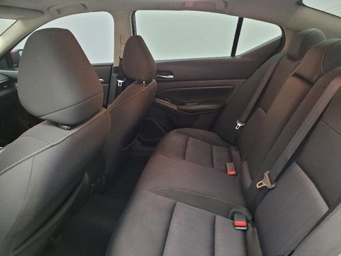Used 2021 Nissan Altima 2.5 SV w/ SV Premium Package FWD image 18