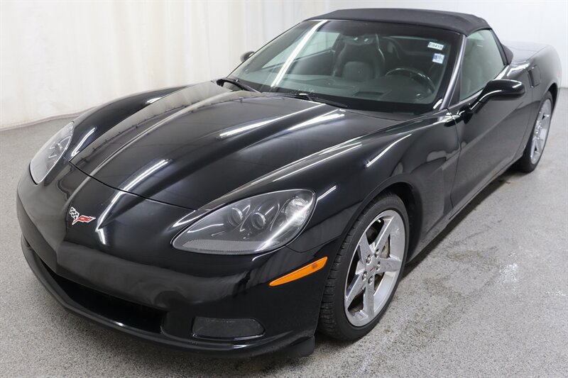 Used 2008 Chevrolet Corvette Convertible w/ Preferred Equipment Group RWD image 4