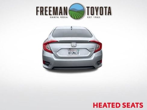 Used 2018 Honda Civic Touring image 5
