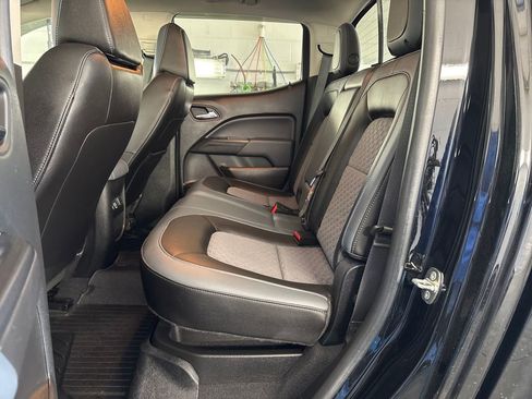 Used 2019 Chevrolet Colorado Z71 AWD/4WD image 28