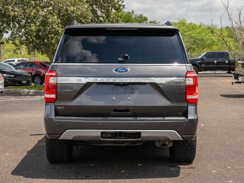 Used 2019 Ford Expedition Max XLT w/ Equipment Group 202A image 4