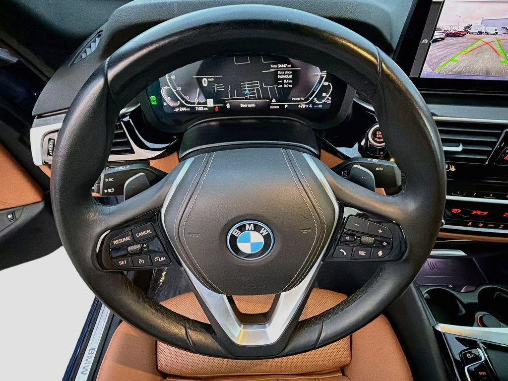 Used 2023 BMW 530e RWD image 39