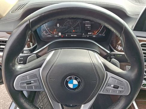 Used 2020 BMW 750i xDrive 750i xDrive image 23
