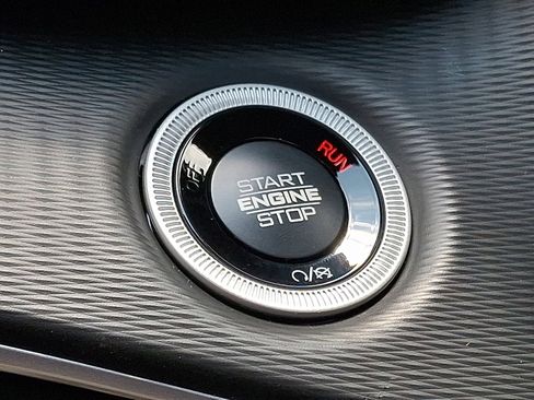 New 2025 Jeep Grand Cherokee L Altitude image 15