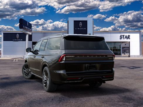 New 2027 Lincoln Navigator Reserve w/ Jet Appearance Package AWD/4WD image 8