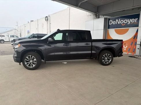 Used 2024 Chevrolet Silverado 1500 RST AWD/4WD image 2