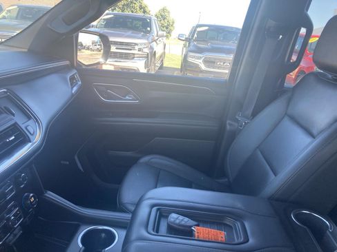 Used 2024 Chevrolet Suburban Z71 AWD/4WD image 25