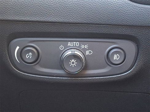 Used 2023 Buick Encore GX Select w/ Sport Touring Package image 22