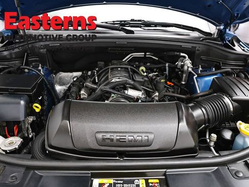 Used 2024 Dodge Durango R/T w/ Tow 'N Go Package AWD/4WD image 7