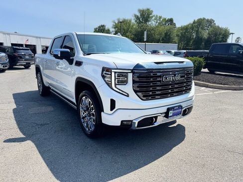 Used 2023 GMC Sierra 1500 Denali Ultimate AWD/4WD image 8
